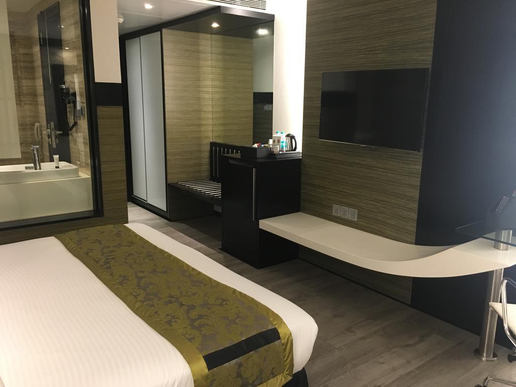 The Empresa Hotel Mumbai Luaran gambar